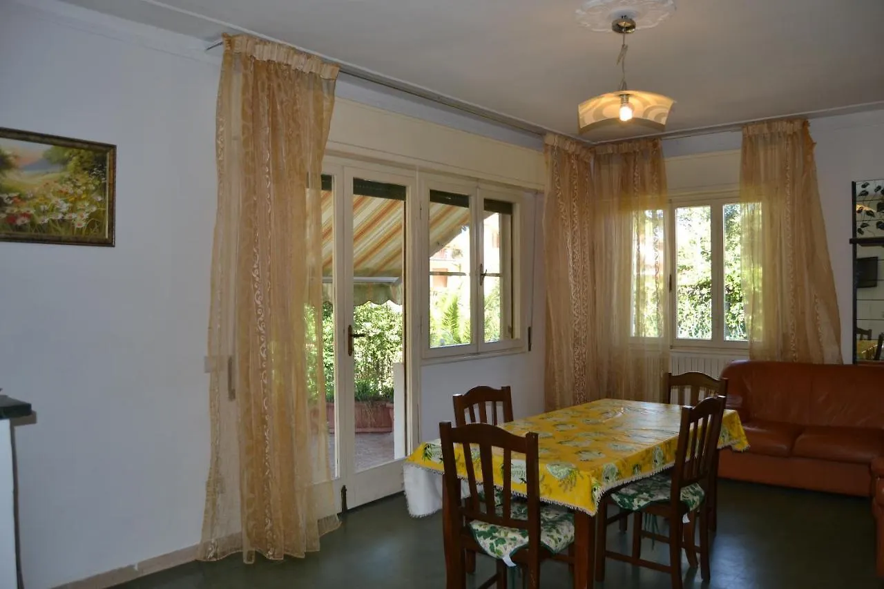 Meloria Apartament Apartment Tirrenia